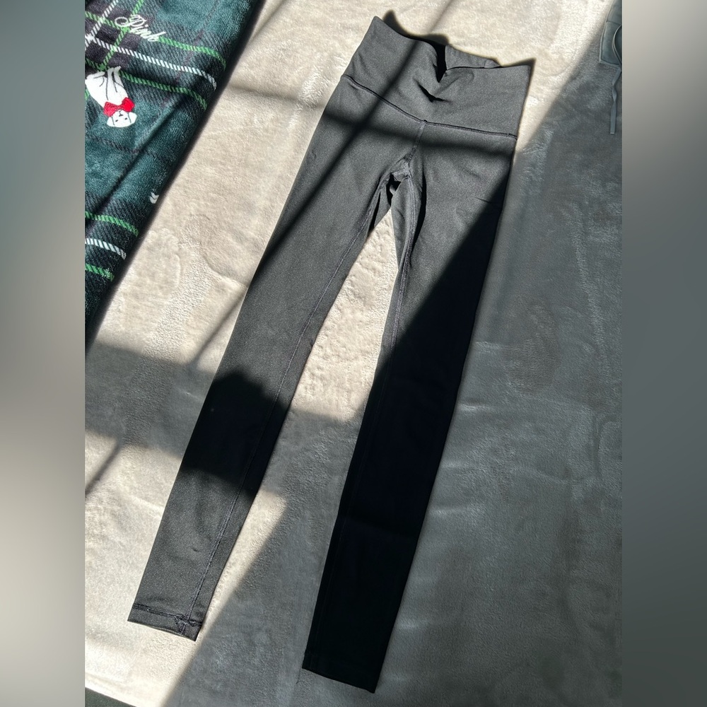 Lululemon leggings - size 4